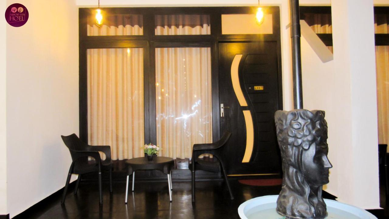 Airport Faith Hotel Katunayaka Exteriör bild