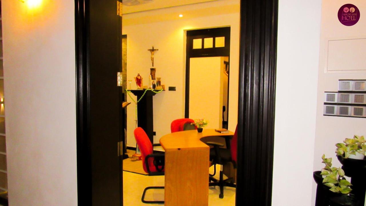 Airport Faith Hotel Katunayaka Exteriör bild